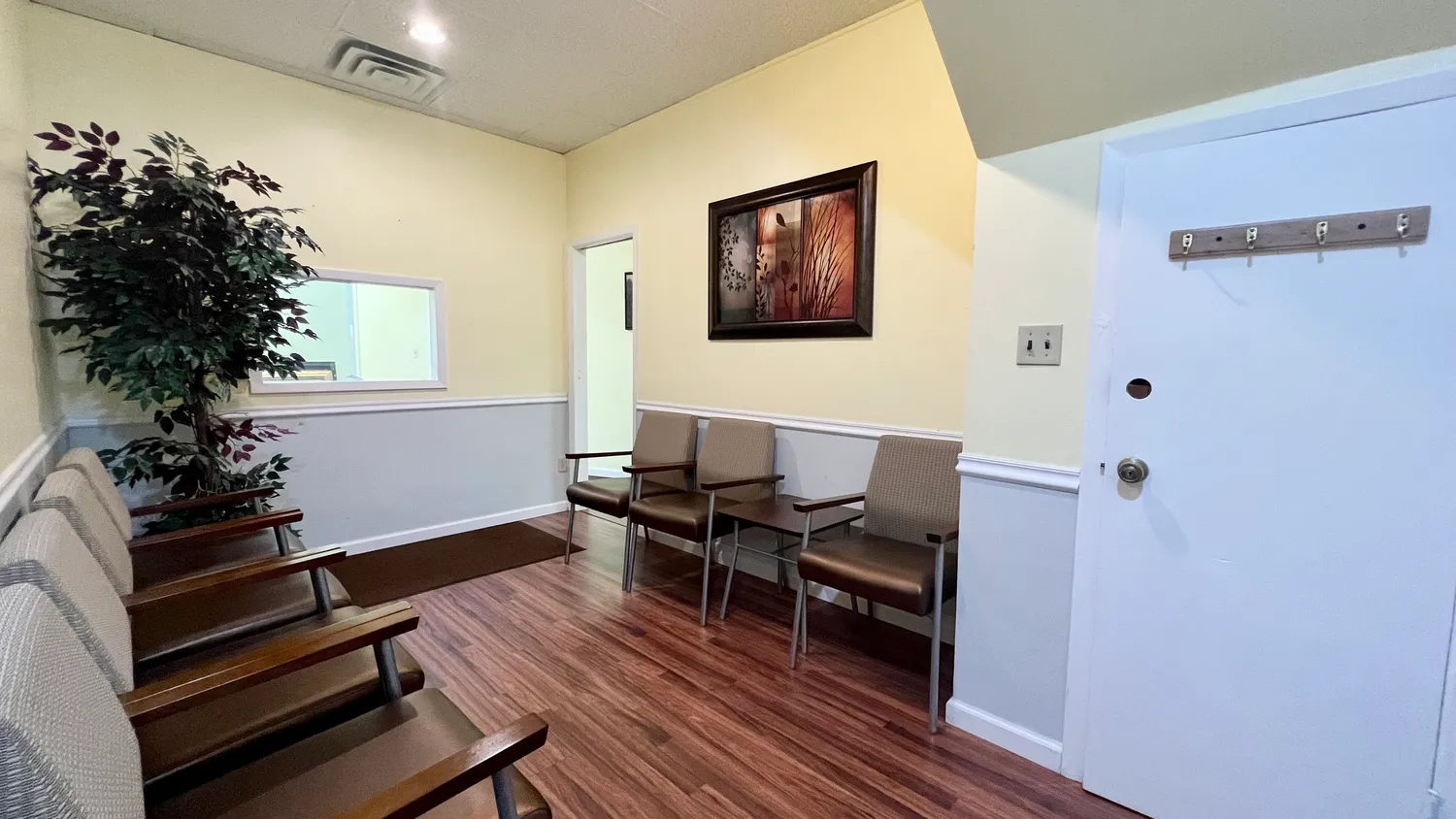 $1,600 | 29 Glen Cove Avenue, Unit 102, Glen Cove, NY 11542