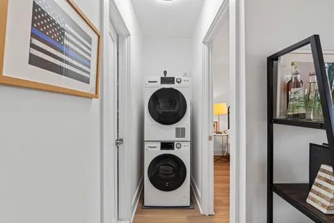 $875,000 | 400 East 54th Street, Unit 22D | Sutton Place