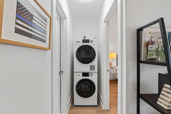 $825,000 | 400 East 54th Street, Unit 22D | Sutton Place