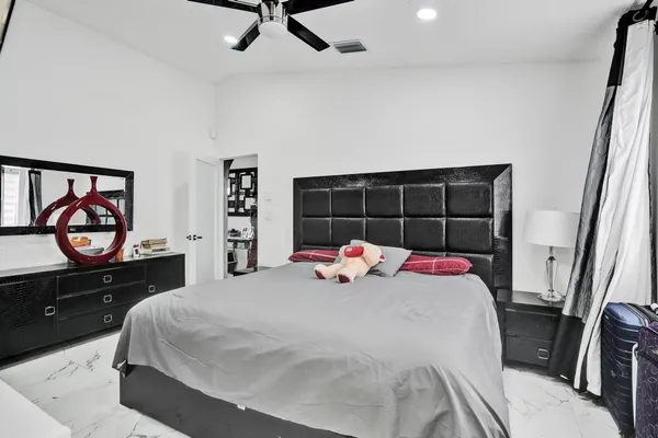 $649,990 | 7635 Northwest 168th Terrace, Hialeah, FL 33015