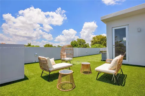 $1,450,000 | 3331 Southwest 29th Terrace, Unit 1, Miami, FL 33133