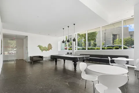 $7,000 | 1 Grand Army Plaza, Unit 5E | Prospect Heights