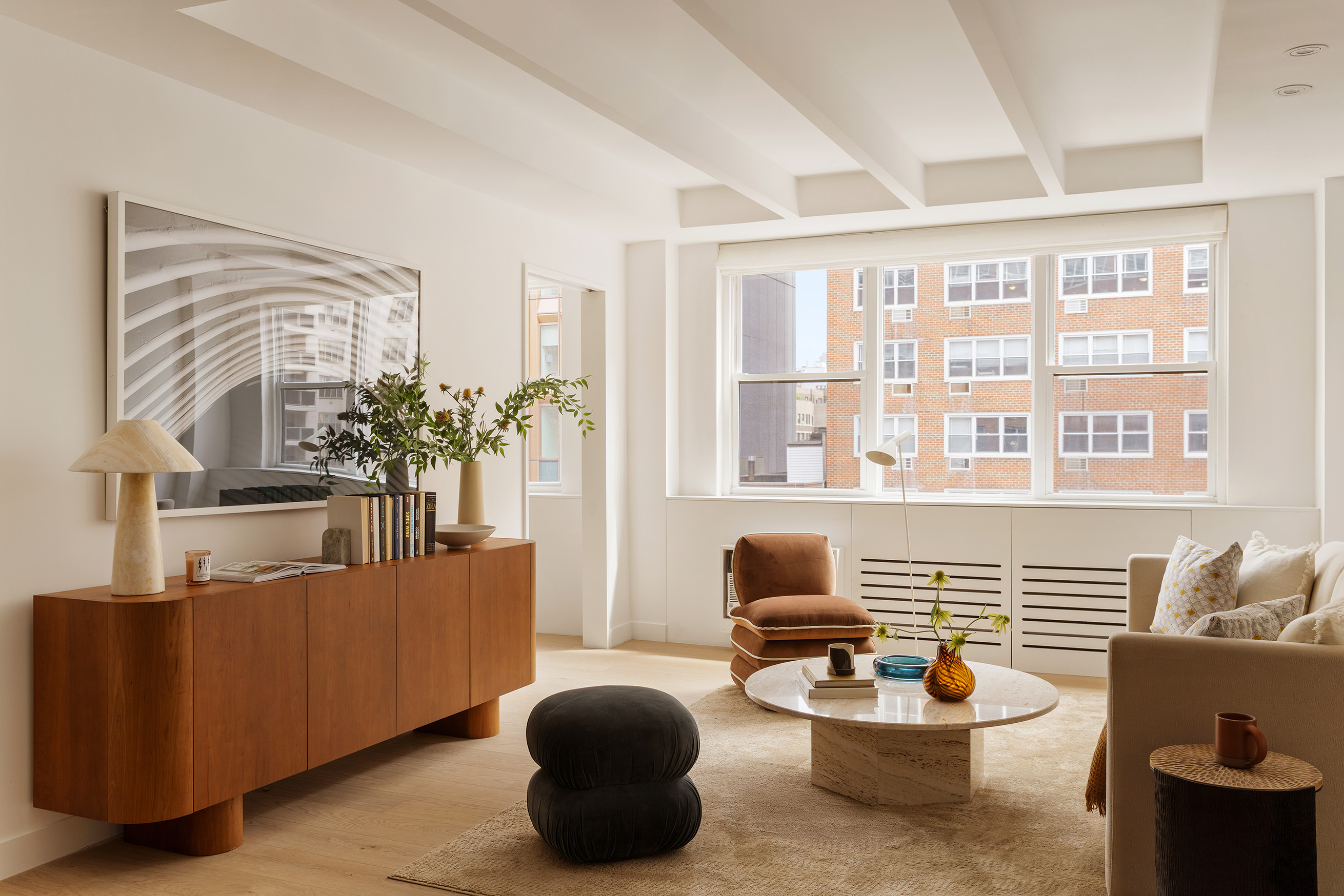 32 Gramercy Park South, Unit 8BD Manhattan, NY 10003 - Photo 2 of 20 a living room with furniture and a potted plant