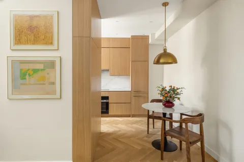 $2,875,000 | 219 West 81st Street, Unit 11G | Upper West Side