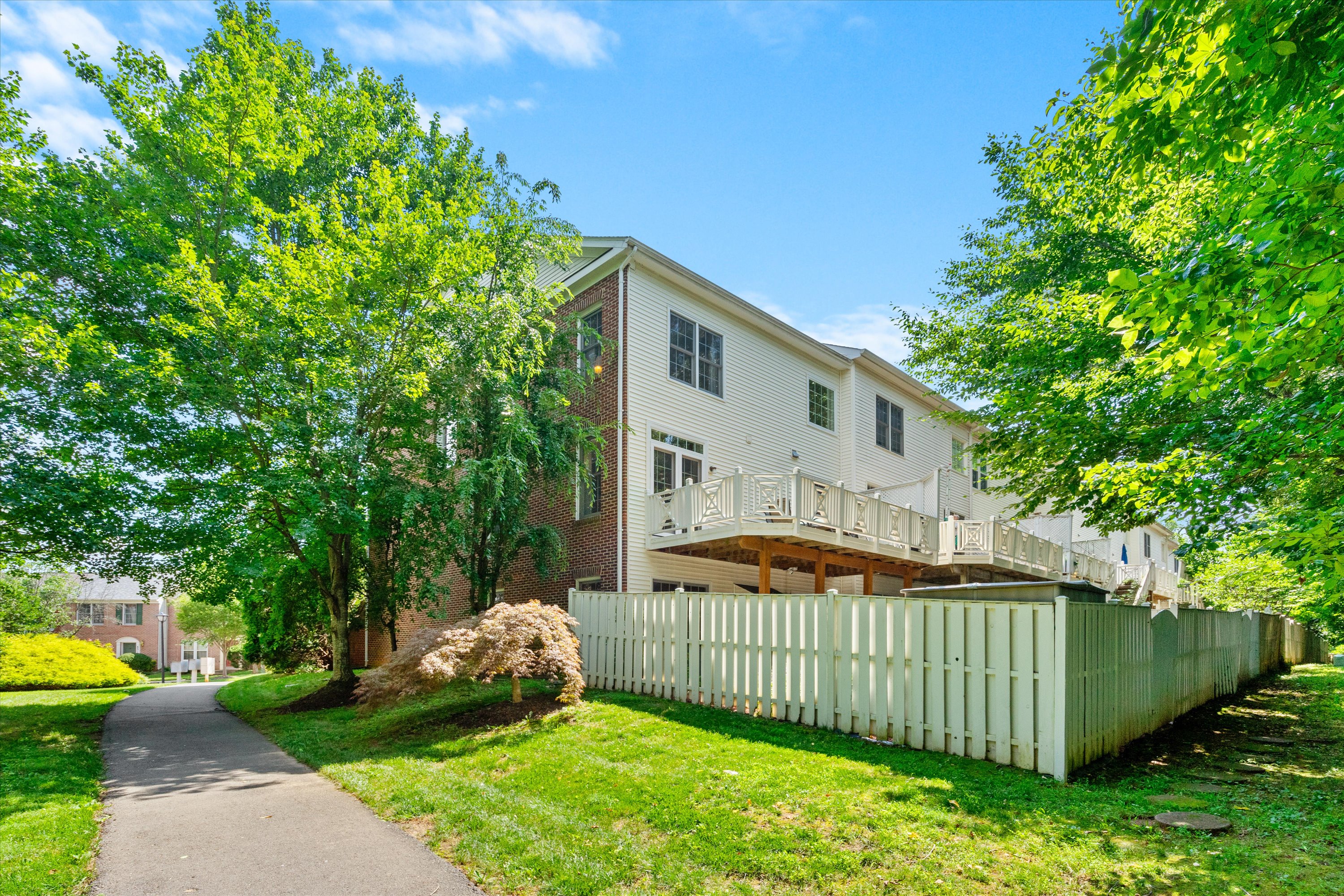 8512 Bells Ridge Terrace Potomac, MD 20854 - Photo 2 of 49