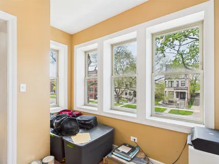 $345,000 | 5237 South Michigan Avenue, Unit 2N, Chicago, IL 60615
