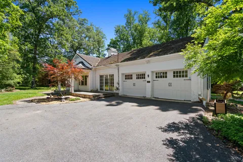 Contact Agent | 6613 Bradley Boulevard, Bethesda, MD 20817