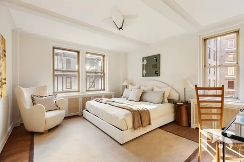 $1,695,000 | 59 West 12th Street, Unit 5G | Greenwich Village