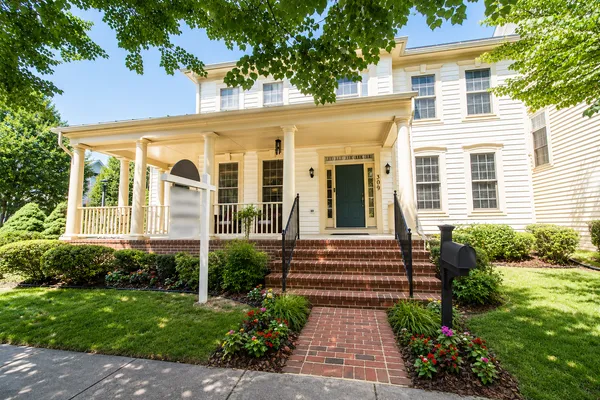 $1,275,000 | 309 Treemont Way, Rockville, MD 20850