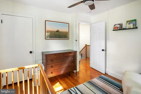 a bedroom with bunk bed