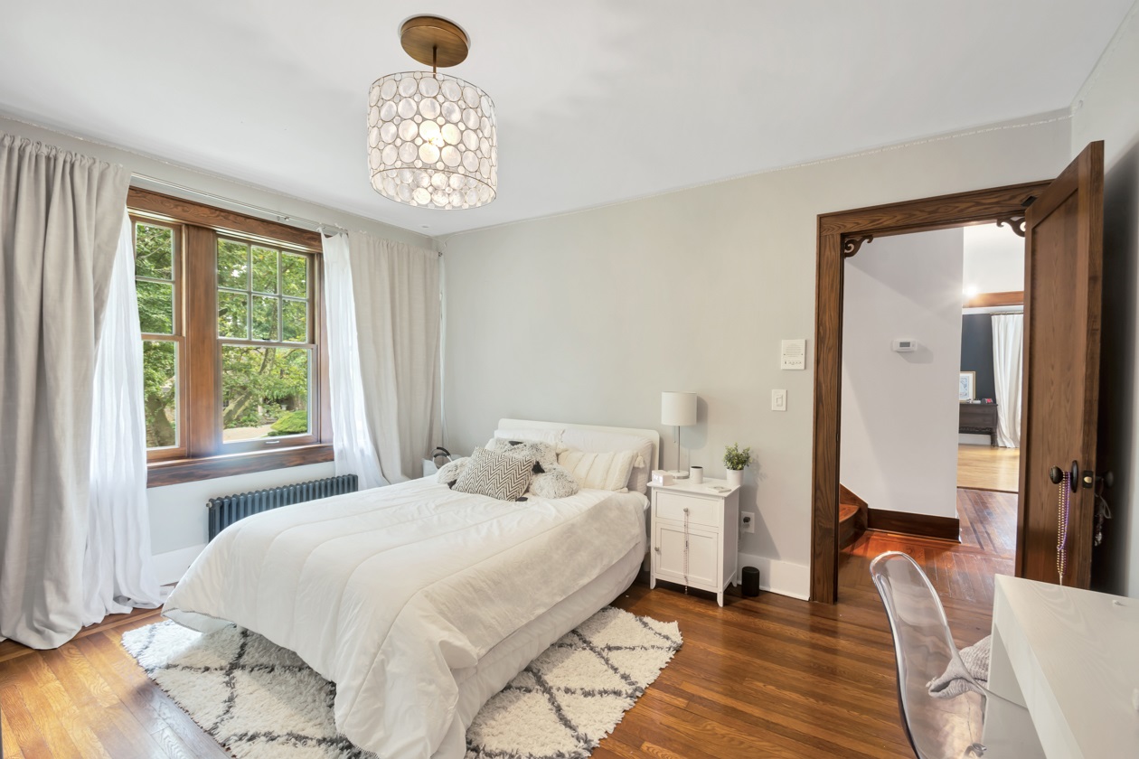 35 Grymes Hill Road Staten Island, NY 10301 - Photo 23 of 31