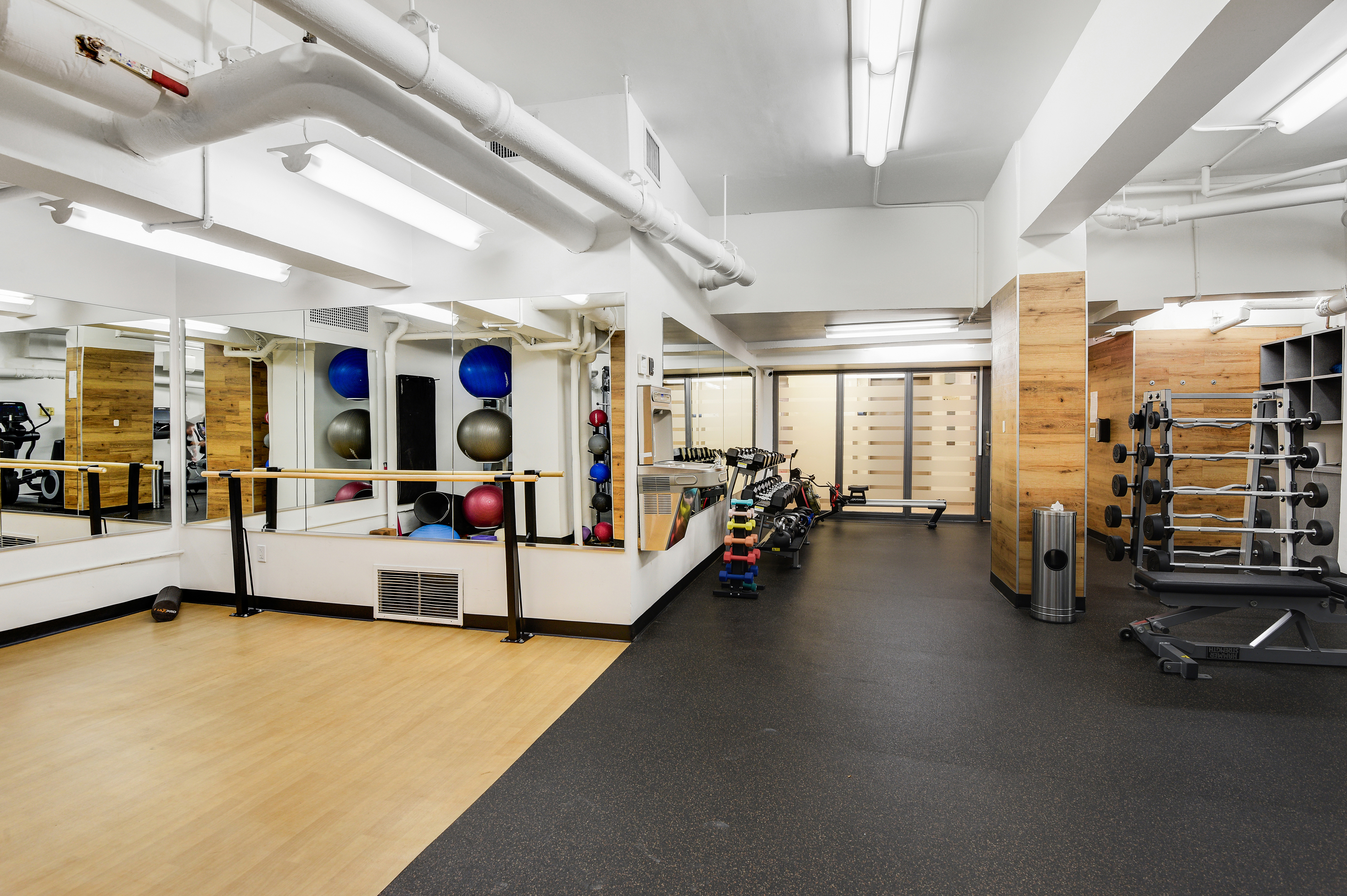 200 Central Park South, Unit 28B Manhattan, NY 10019 - Photo 19 of 21