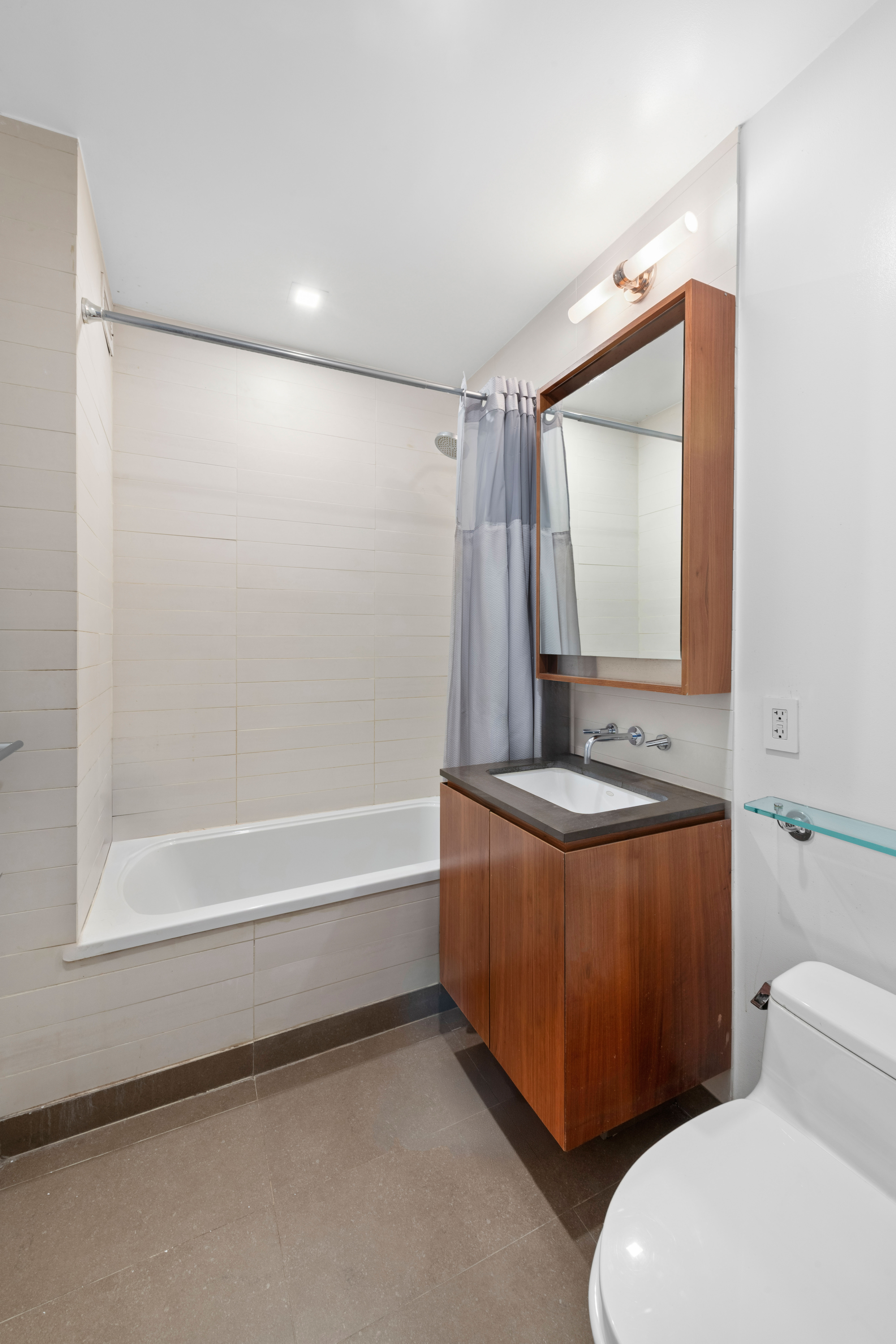555 West 59th Street, Unit TH3C Manhattan, NY 10019 - Photo 10 of 20 Gallery Image 10