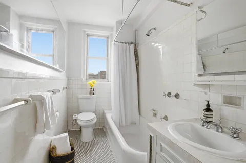 $1,295,000 | 245 West 104th Street, Unit 14C | Upper West Side