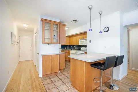 $350,000 | 6405 Boulevard East, Unit B2, West New York, NJ 07093
