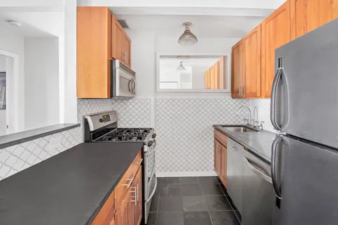 $1,099,000 | 72 East 3rd Street, Unit 5A | East Village