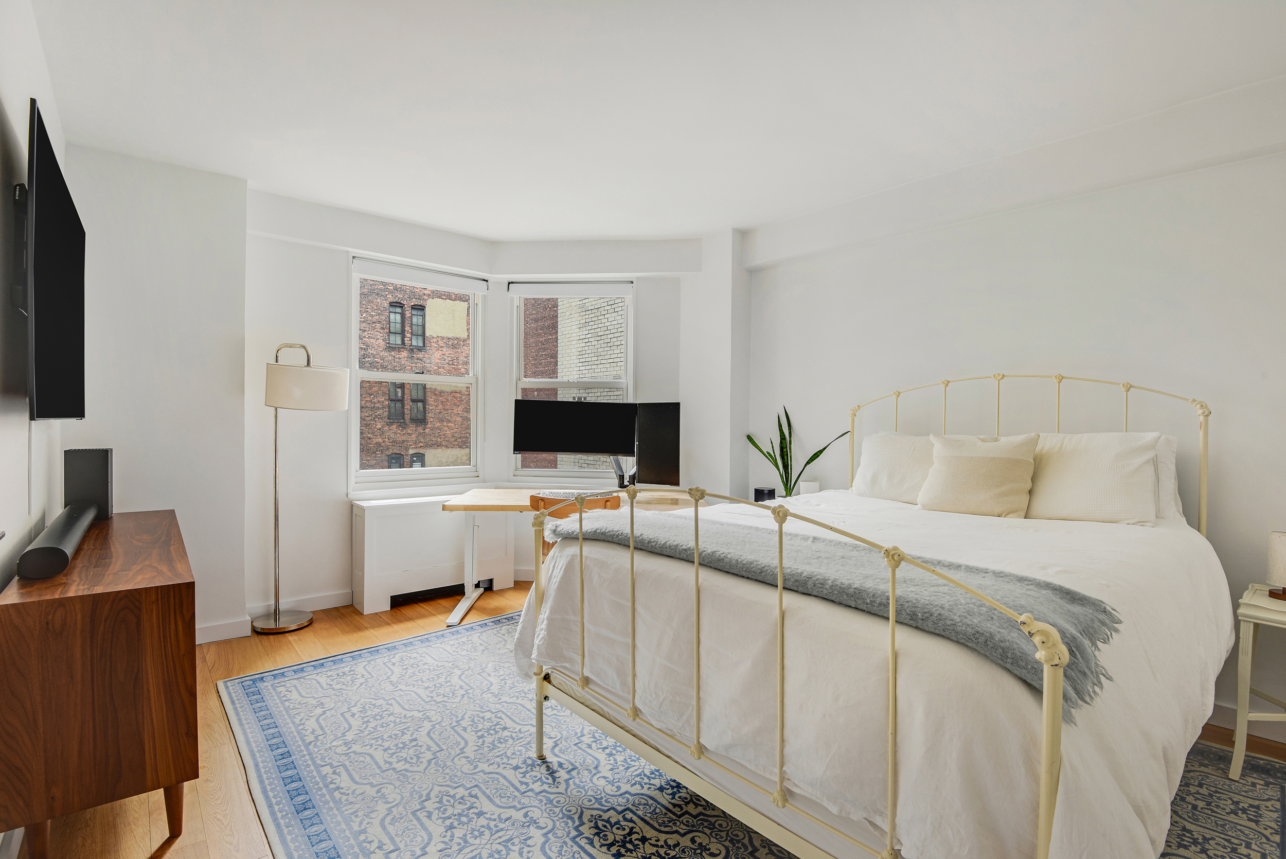 69 5th Avenue, Unit 14J Manhattan, NY 10003 - Photo 10 of 12 Gallery Image 10