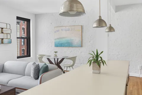 $759,000 | 314 West 94th Street, Unit 5D | Upper West Side