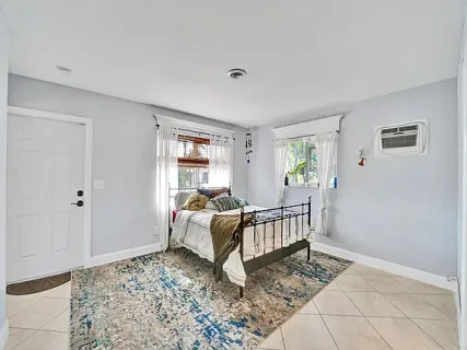 $630,000 | 381 Northeast 42nd Street, Oakland Park, FL 33334
