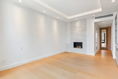 $5,199,995 | 101 Warren Street, Unit 2420 | TriBeCa
