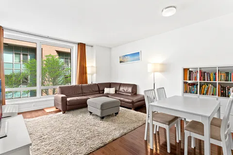 $1,275,000 | 462 West 58th Street, Unit 3E | Hell's Kitchen