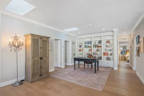 Contact Agent | 141 Sherwood Drive, Westlake Village, CA 91361