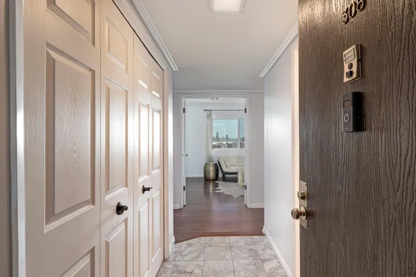 $599,000 | 5651 Windsor Way, Unit 308, Culver City, CA 90230