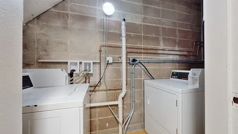 $2,700 | 89 Woodrow Avenue, Unit 6, Boston, MA 02124