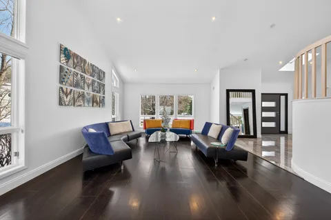 $3,199,000 | 48 Westwood Court, Woodbury, NY 11797