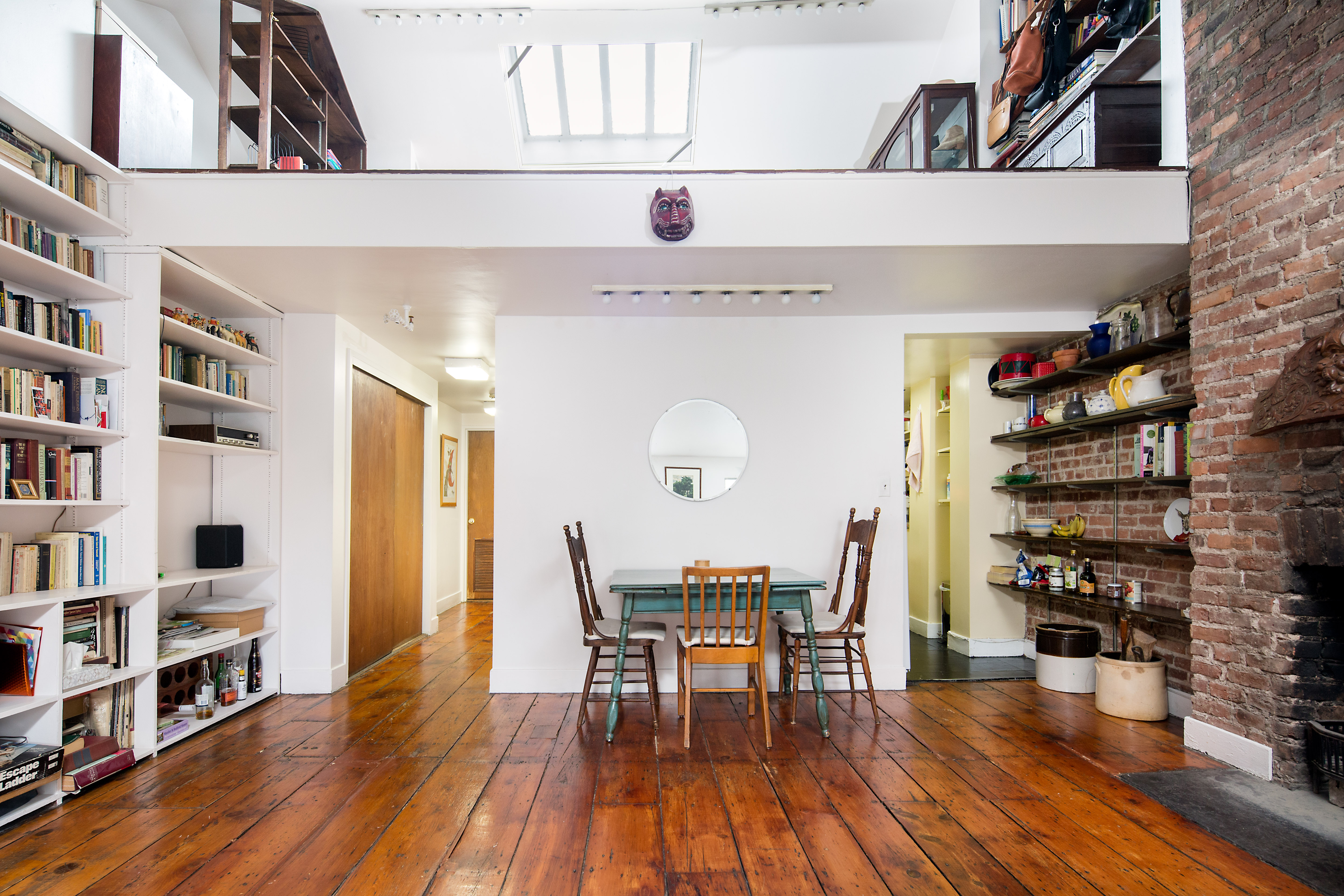 27 Bethune Street Manhattan, NY 10014 - Photo 14 of 18