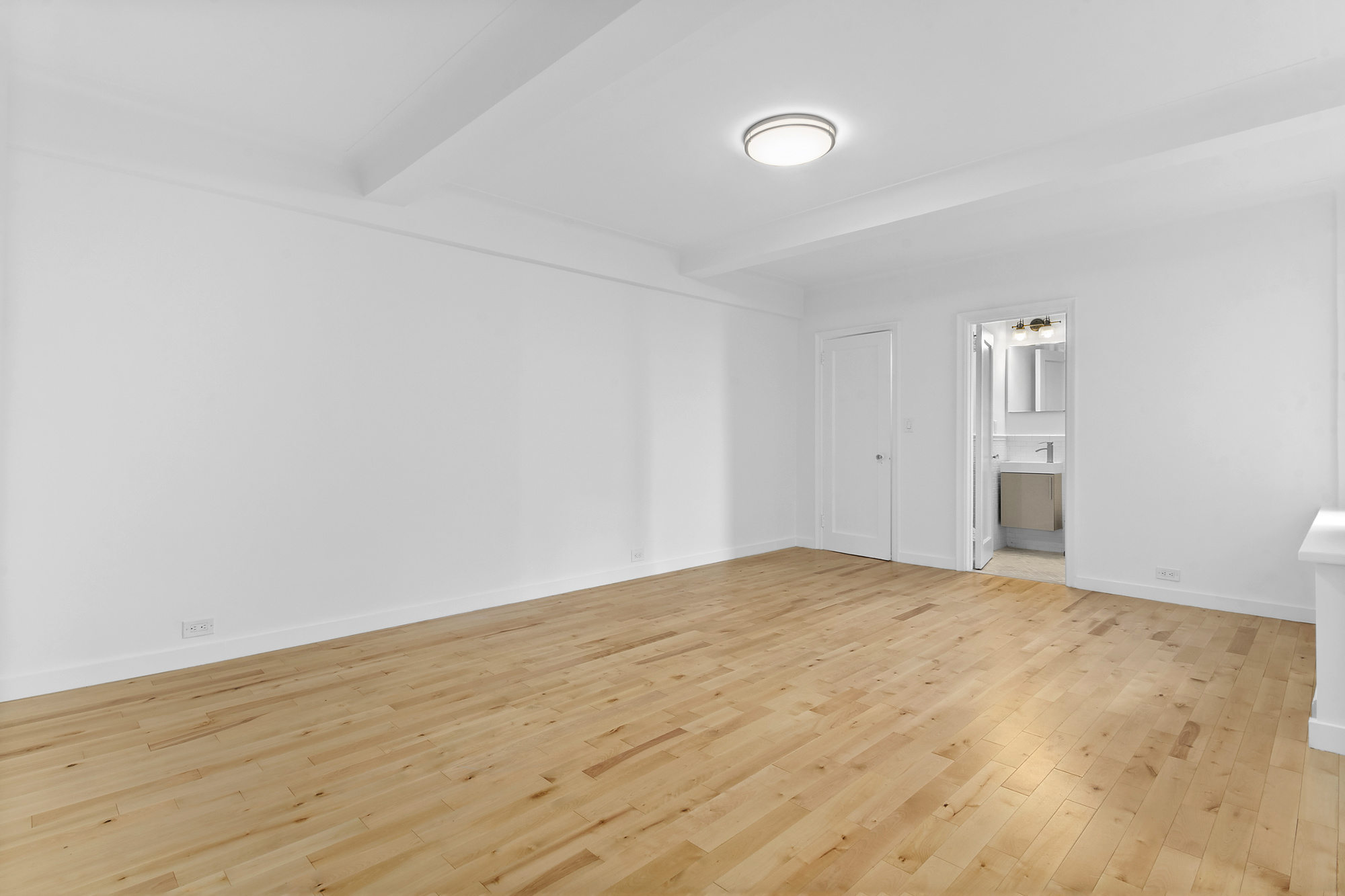70 Remsen Street, Unit 6F Brooklyn, NY 11201 - Photo 2 of 11 Gallery Image 2