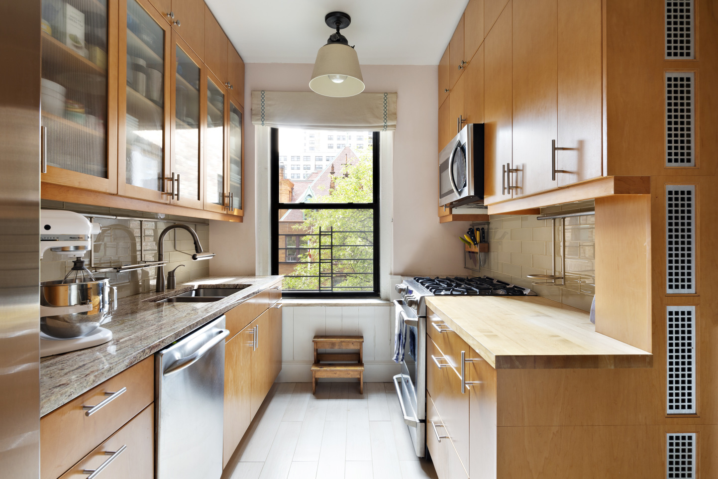 315 East 88th Street, Unit 4A Manhattan, NY 10128 - Photo 4 of 9