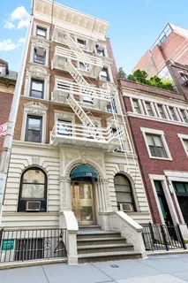 $525,000 | 120 East 83rd Street, Unit 5C | Upper East Side