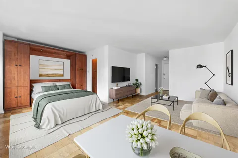 $499,000 | 180 West End Avenue, Unit 21J | Upper West Side
