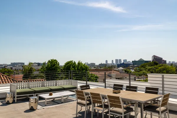 $2,089,000 | 928 Croft Avenue, Unit 303, Los Angeles, CA 90069