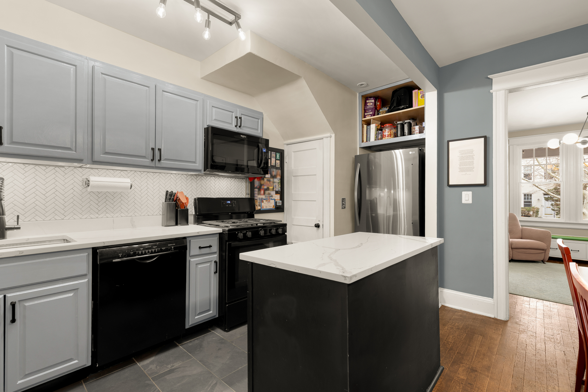 2022 37th Street Northwest Washington, DC 20007 - Photo 14 of 33