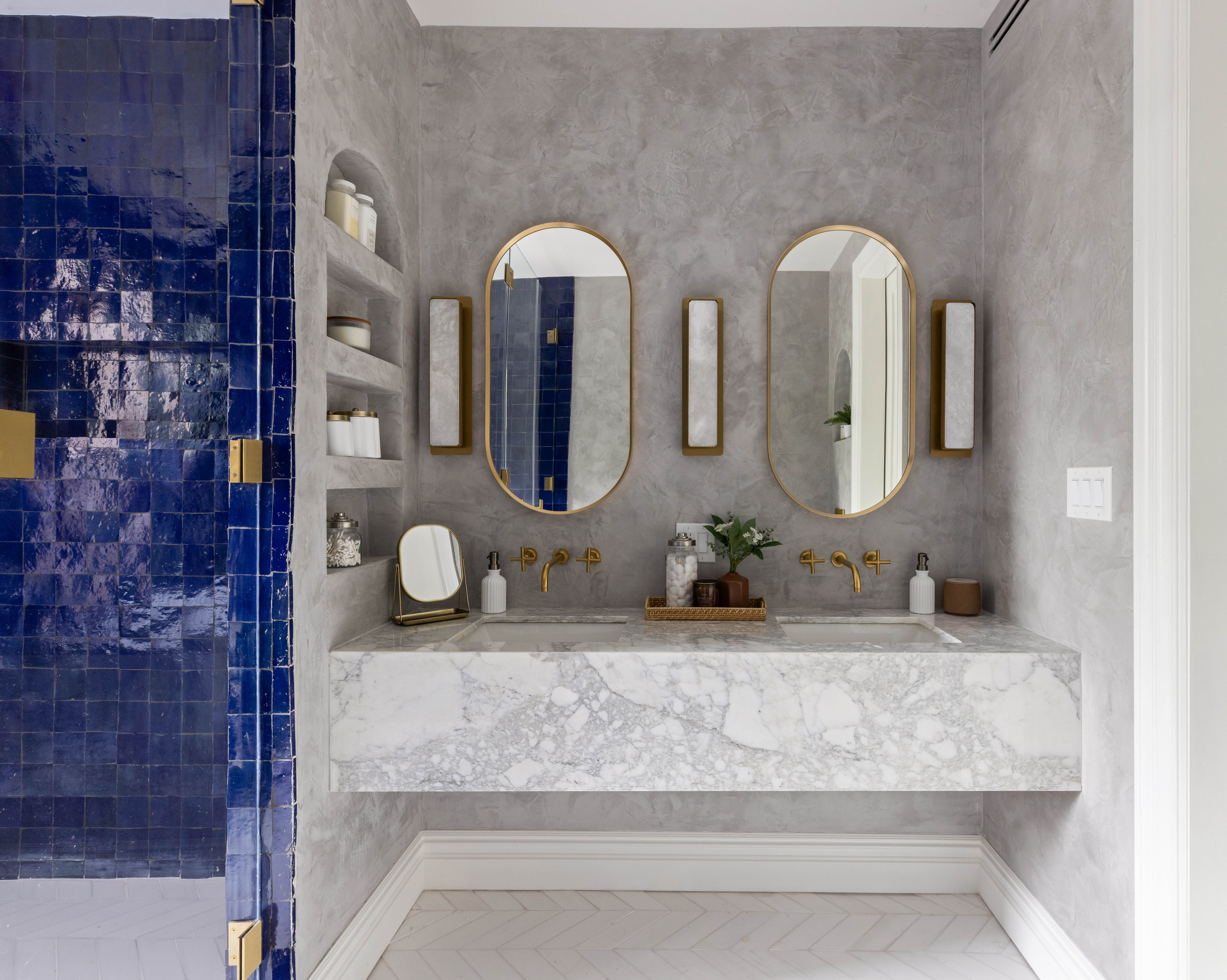 757 Putnam Avenue Brooklyn, NY 11221 - Photo 16 of 25 a bathroom with sinks mirror and vanity