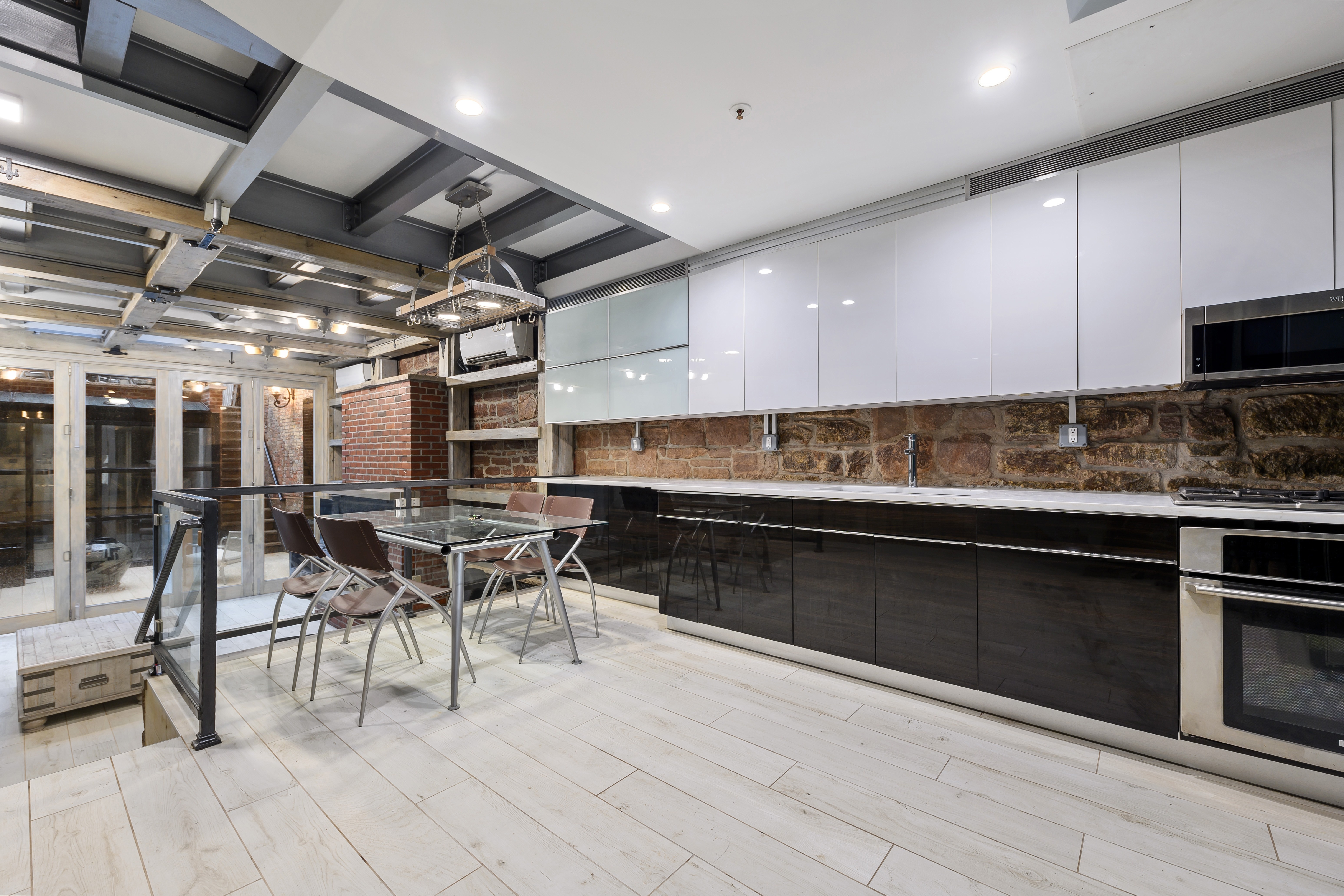 35 Perry Street, Unit GRDNDPLX Manhattan, NY 10014 - Photo 5 of 15