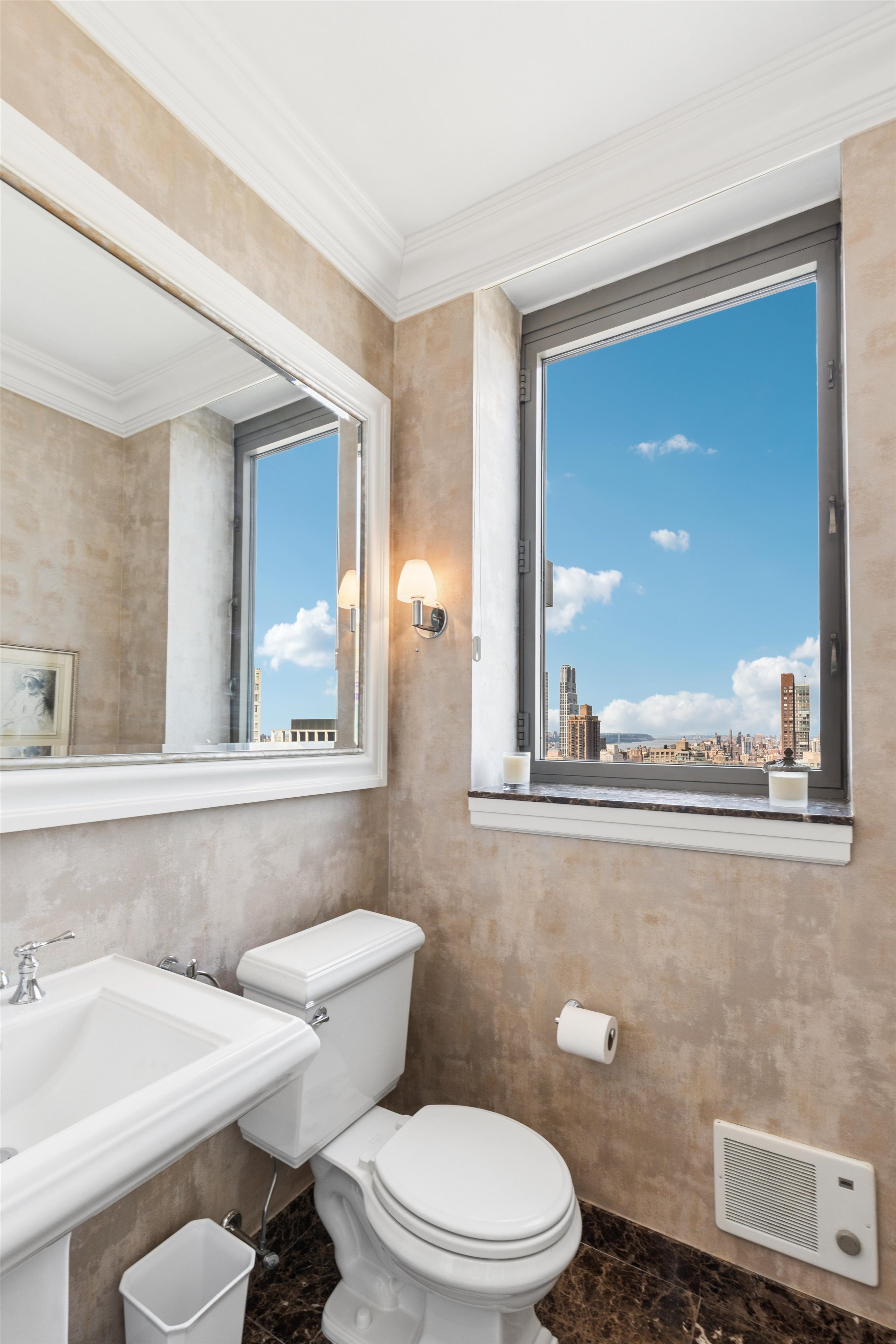 2 Columbus Avenue, Unit 39B Manhattan, NY 10023 - Photo 6 of 14 Gallery Image 6