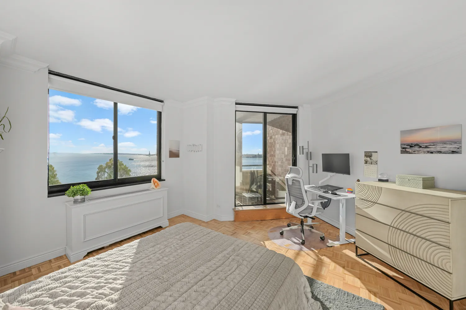 $799,000 | 377 Rector Place, Unit 7K | Battery Park City