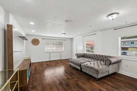 $330,000 | 1202 East Annie Street, Tampa, FL 33612