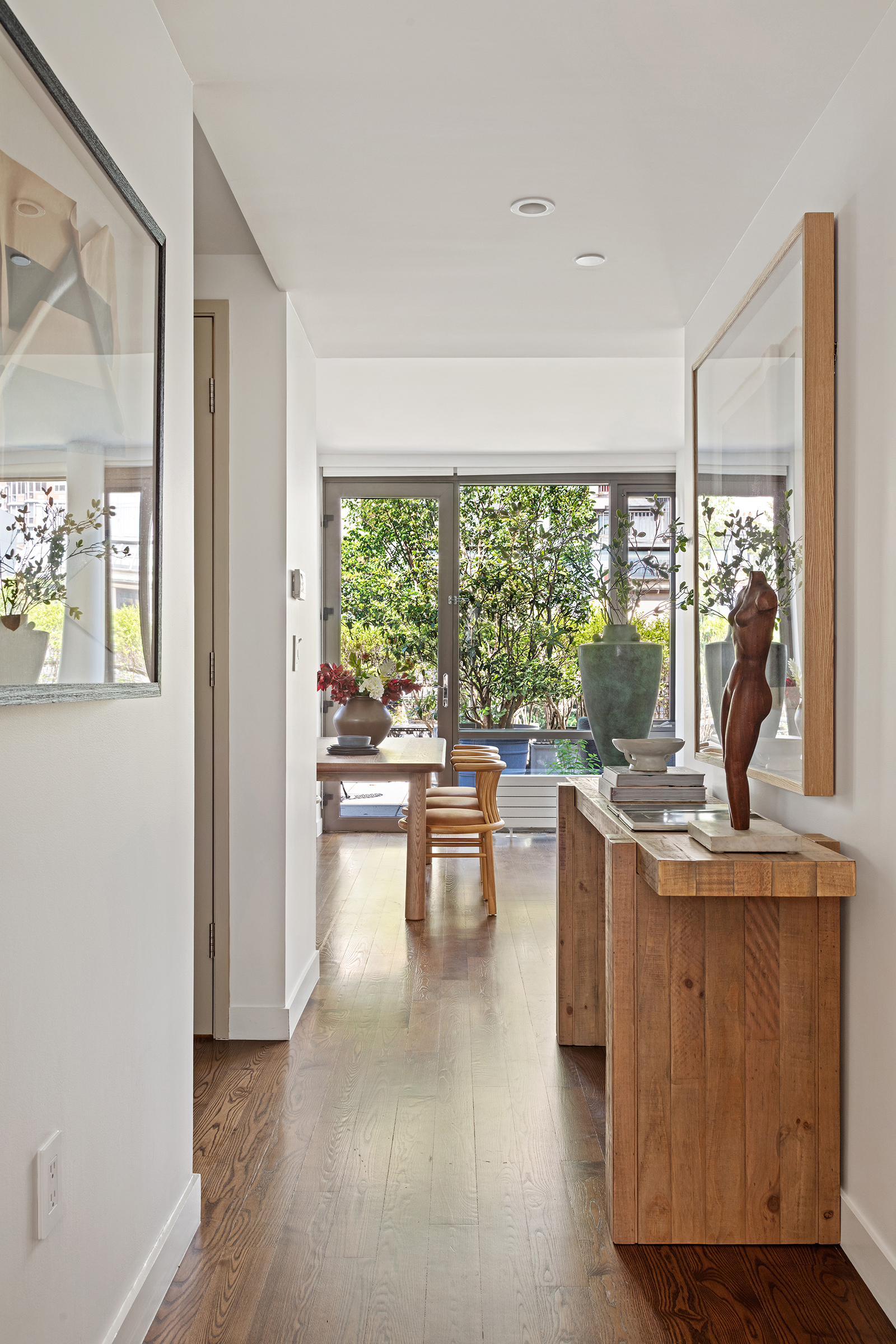 77 Reade Street, Unit PHA Manhattan, NY 10007 - Photo 4 of 14 Gallery Image 4