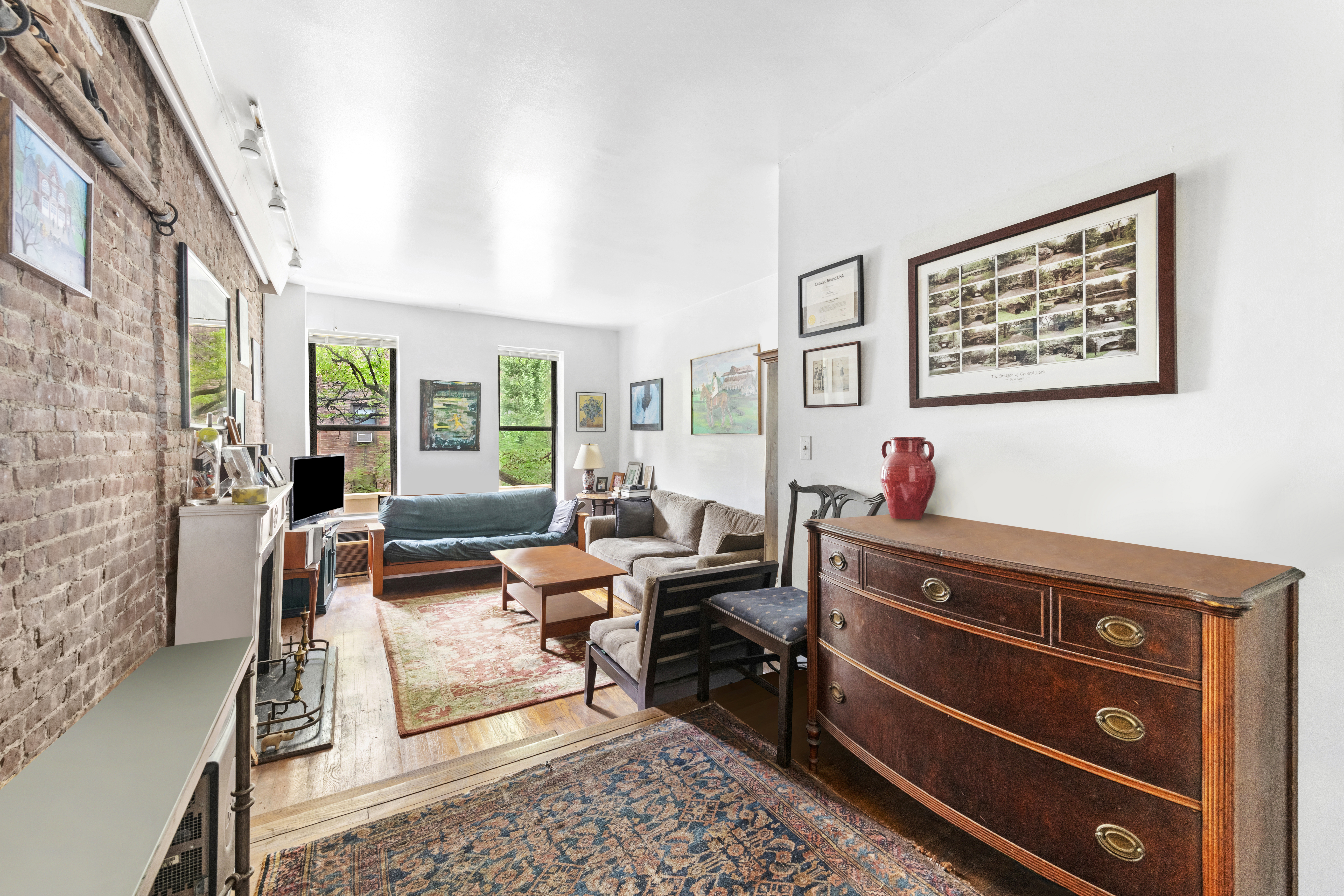 425 East 78th Street, Unit 3E Manhattan, NY 10075 - Photo 2 of 8