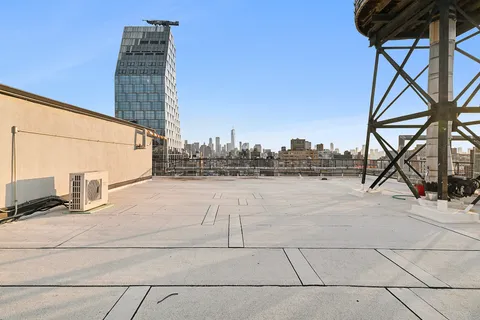 $3,000,000 | 40 West 17th Street, Unit PH12C | Flatiron