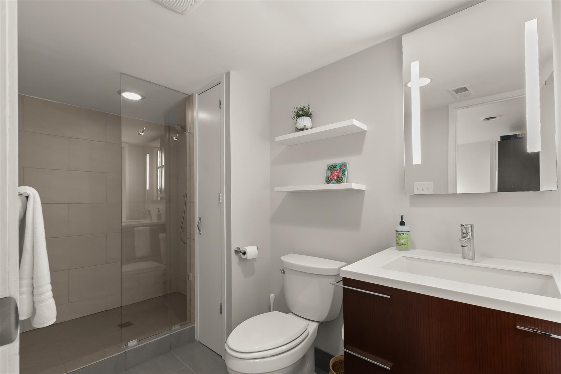 8009 Glenmore Spring Road Bethesda, MD 20817 - Photo 29 of 74