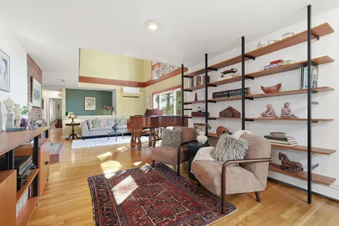Contact Agent | 30 Volunteer Way, Lexington, MA 02420