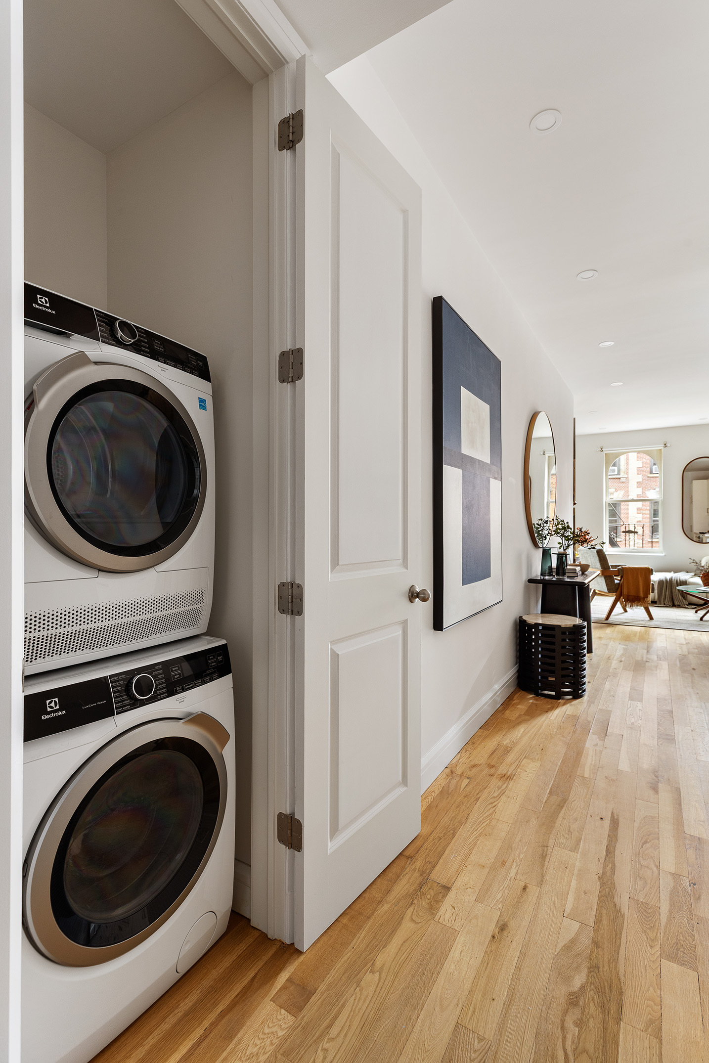 323 West 11th Street, Unit 4W Manhattan, NY 10014 - Photo 11 of 12