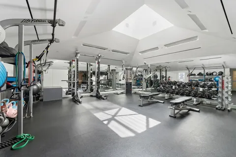 $2,650,000 | 311 West Broadway, Unit 7G | SoHo