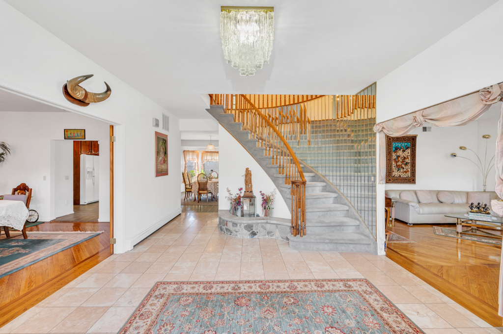 35 Poe Street Staten Island, NY 10307 - Photo 6 of 36 a view of living room kitchen and entryway