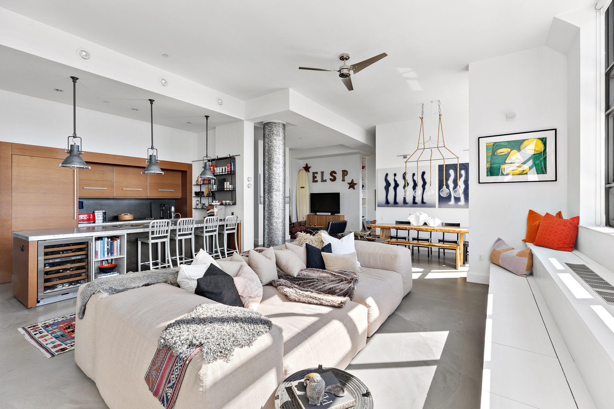 360 Furman Street, Unit 836 Brooklyn, NY 11201 - Photo 2 of 36